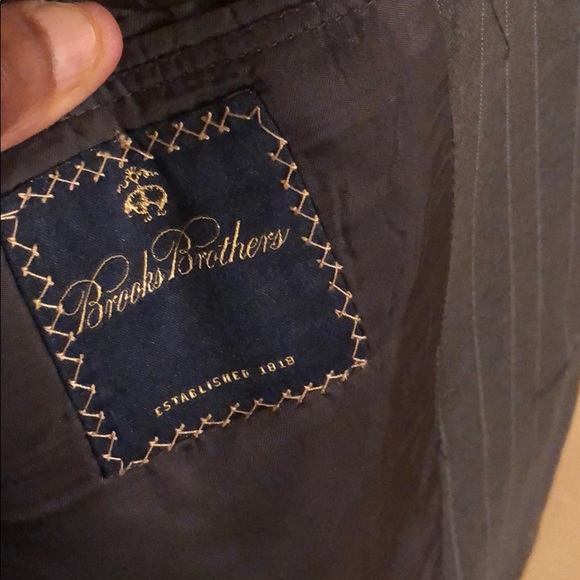 BROOKS BROTHERS PINSTRIPES WOOL BLAZER MEN’S SIZE 40R CHARCOAL GREY - Picture 2 of 8